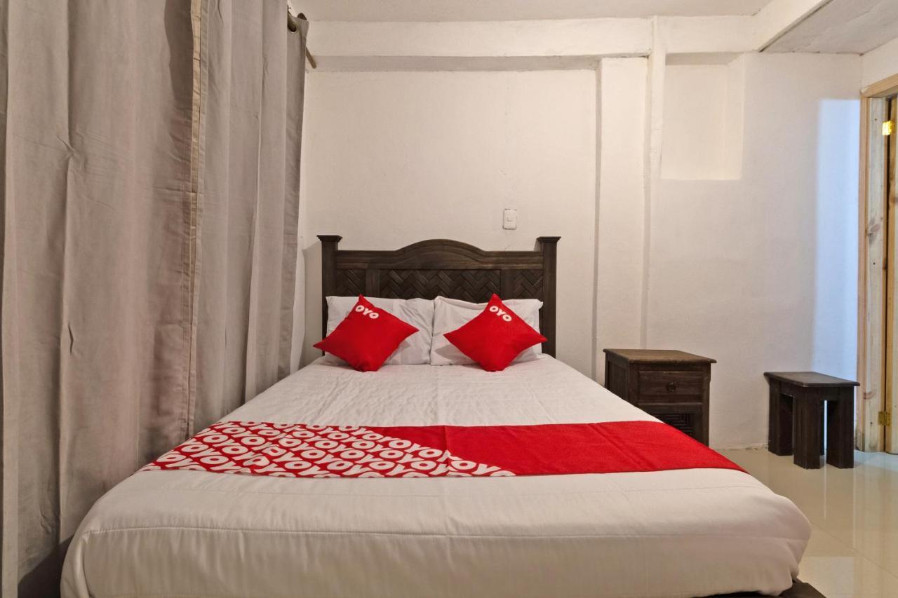 Oyo Hotel Punta Guadalupe, Сан-Кристобаль-де-Ла-Касас Экстерьер фото