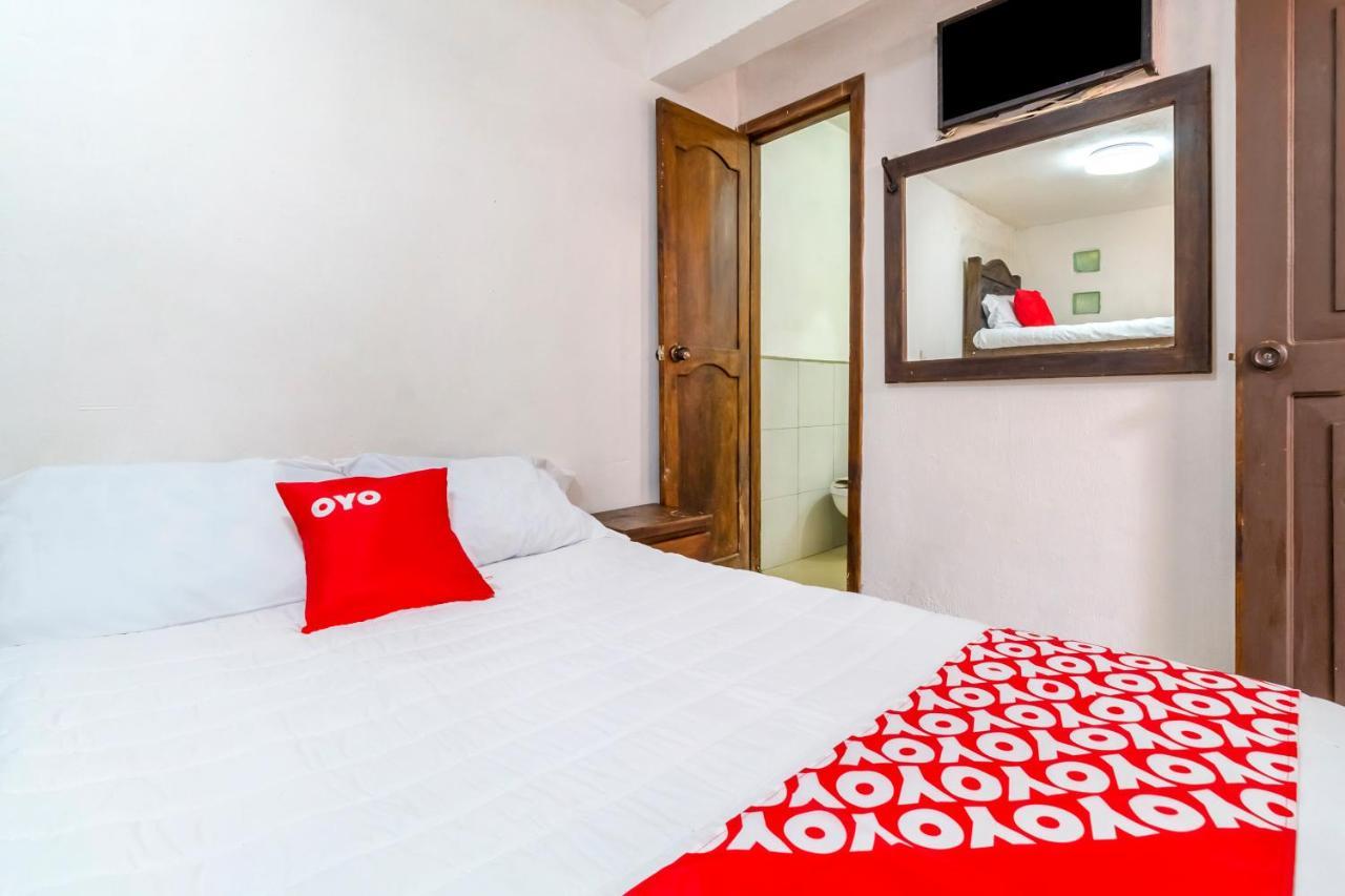 Oyo Hotel Punta Guadalupe, Сан-Кристобаль-де-Ла-Касас Экстерьер фото
