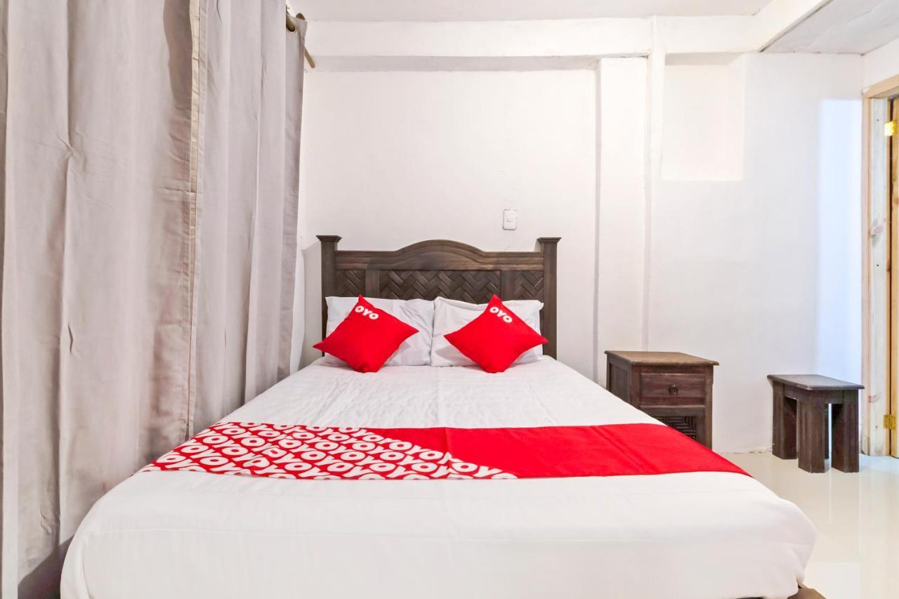 Oyo Hotel Punta Guadalupe, Сан-Кристобаль-де-Ла-Касас Экстерьер фото